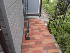 アプローチ（園路）（三条市）