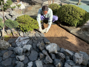 和風庭園の石組み、延段（加茂市）
